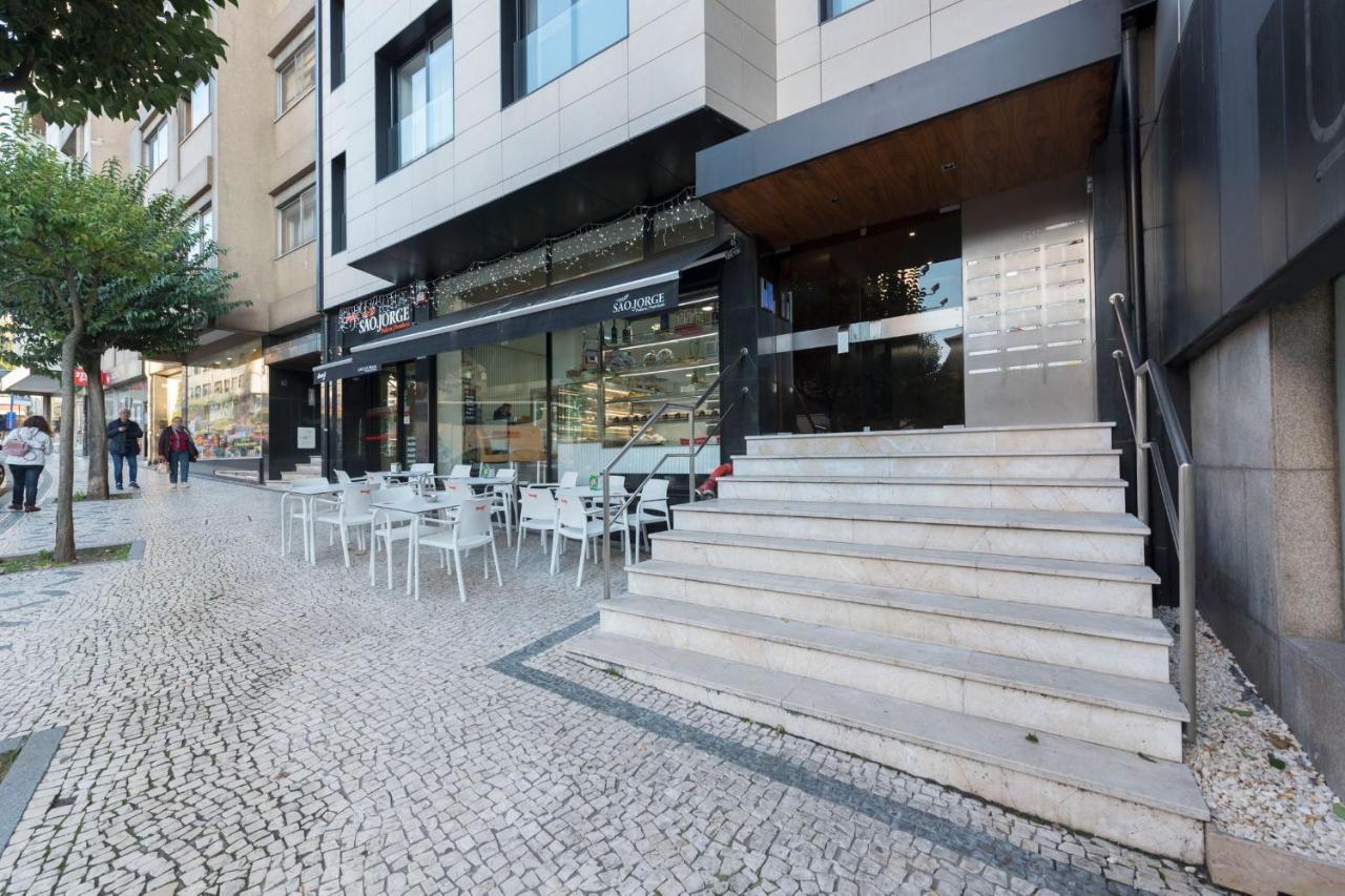 Lovelystay - Trindade Cozy Apartment Porto Exterior photo
